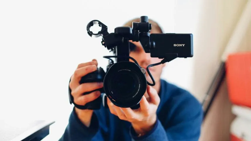 介護の大変さのリアルを伝えるYouTubeチャンネル６選